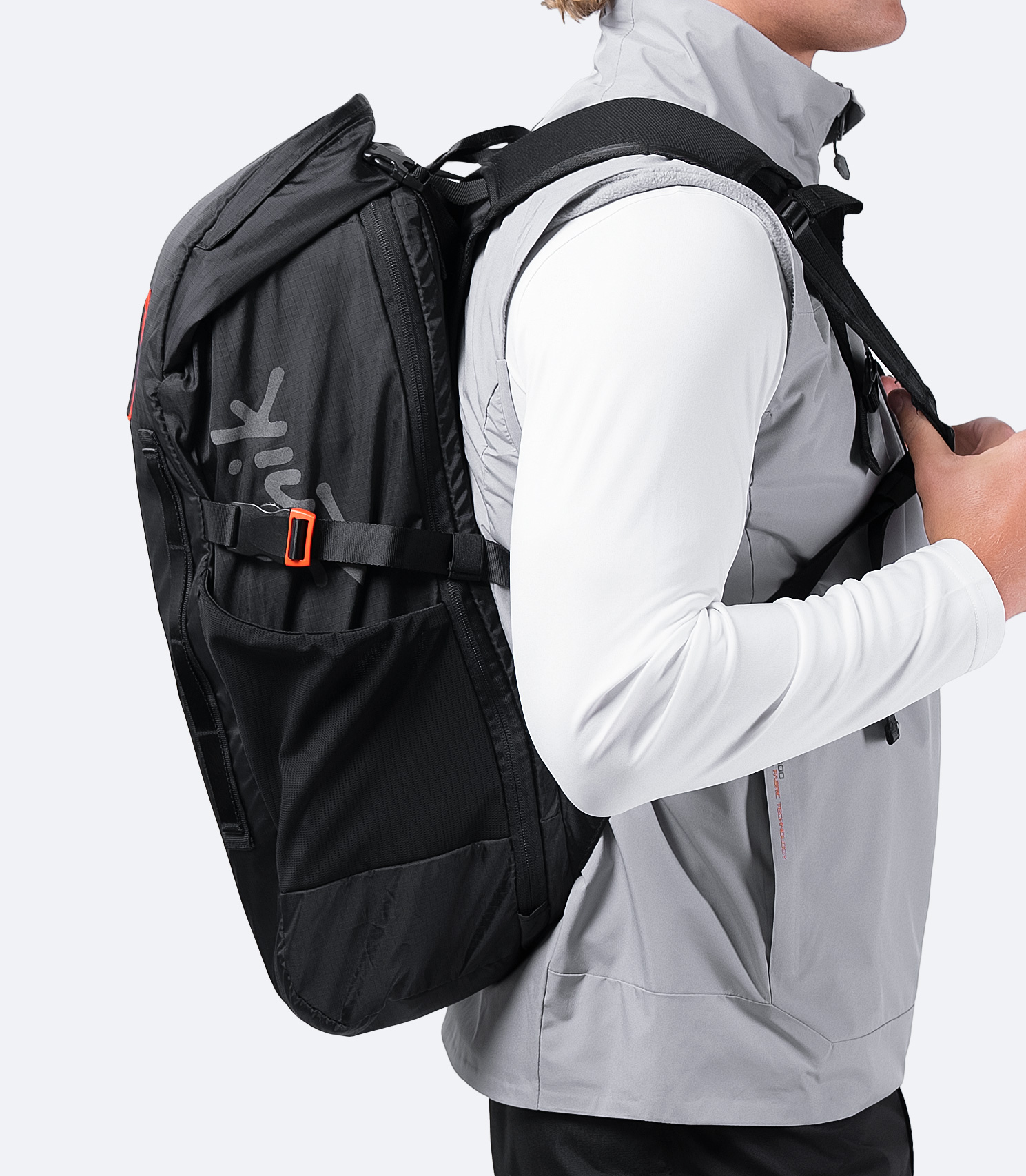 30L Backpack - Image 4